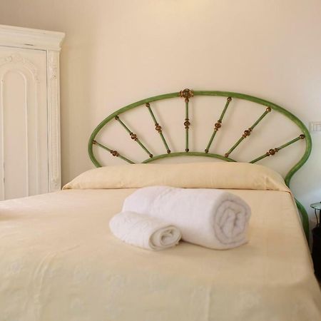 Loft Pasquale Villa เชฟาลู ภายนอก รูปภาพ