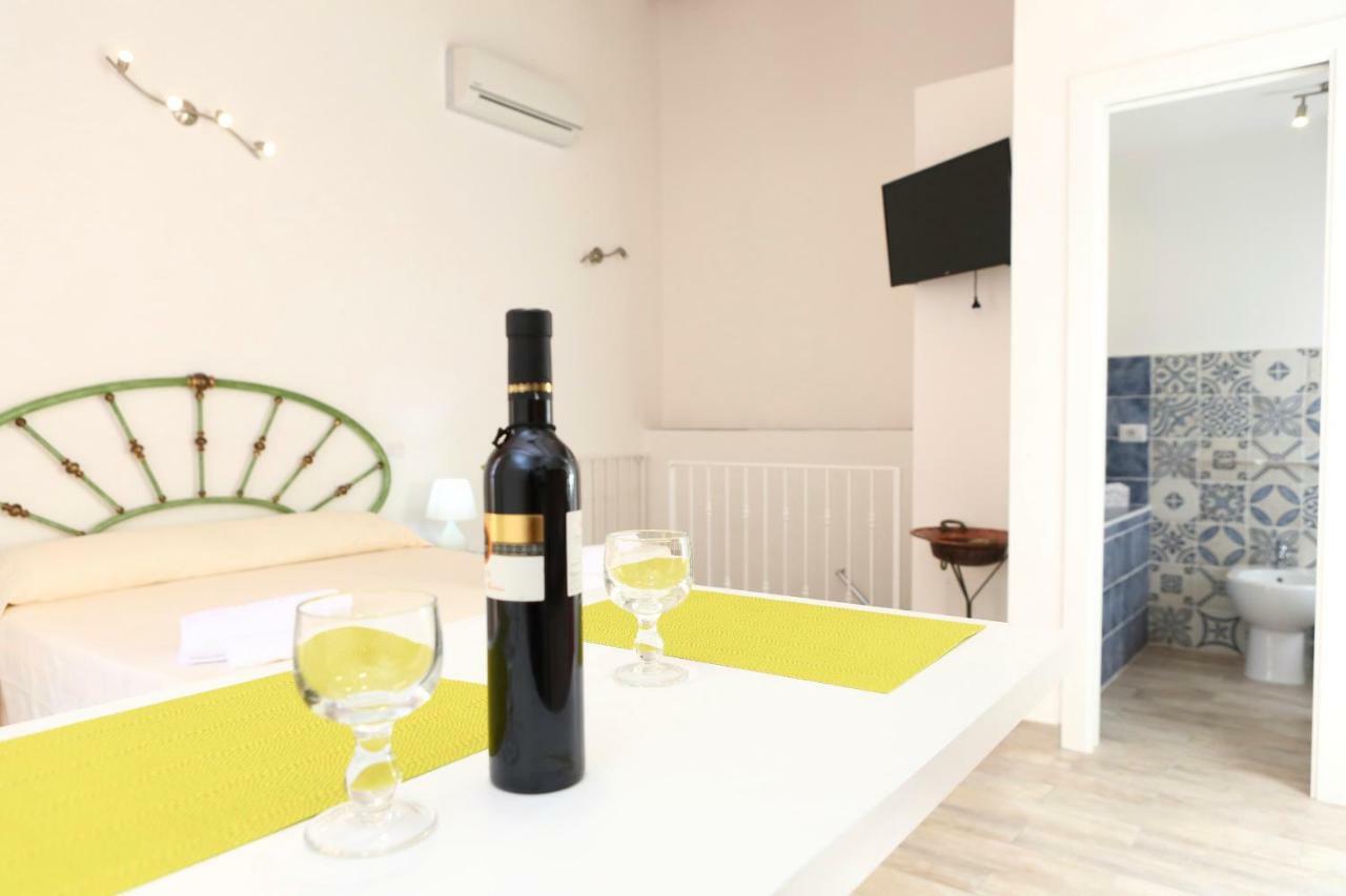 Loft Pasquale Villa เชฟาลู ภายนอก รูปภาพ
