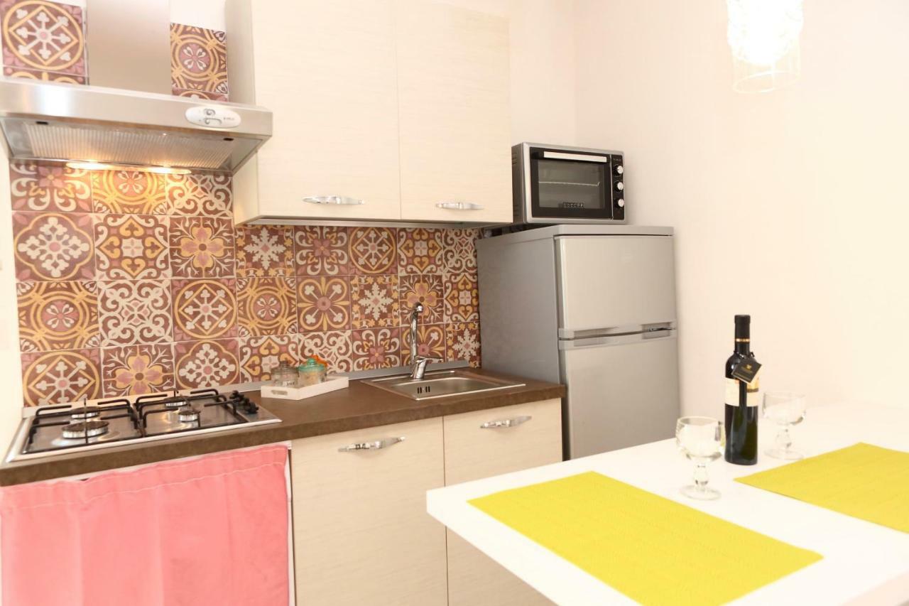 Loft Pasquale Villa เชฟาลู ภายนอก รูปภาพ