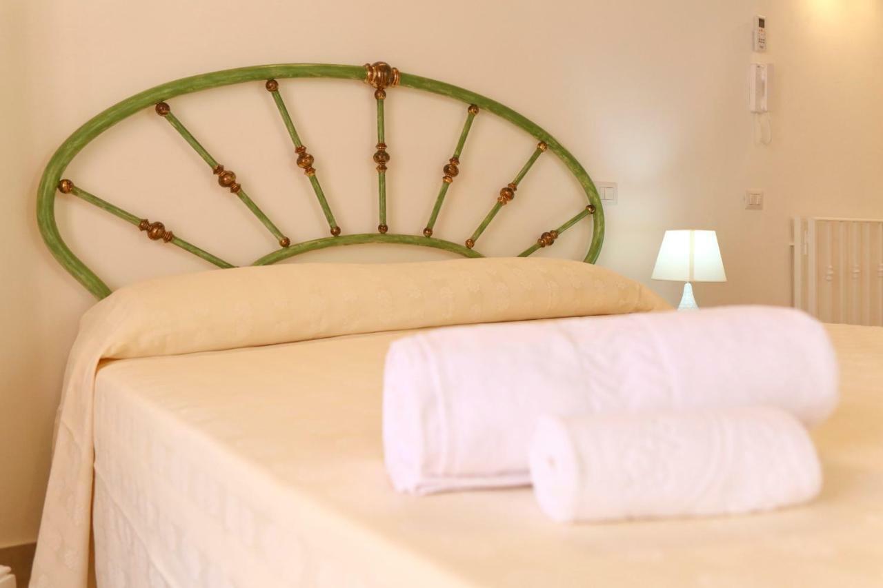 Loft Pasquale Villa เชฟาลู ภายนอก รูปภาพ